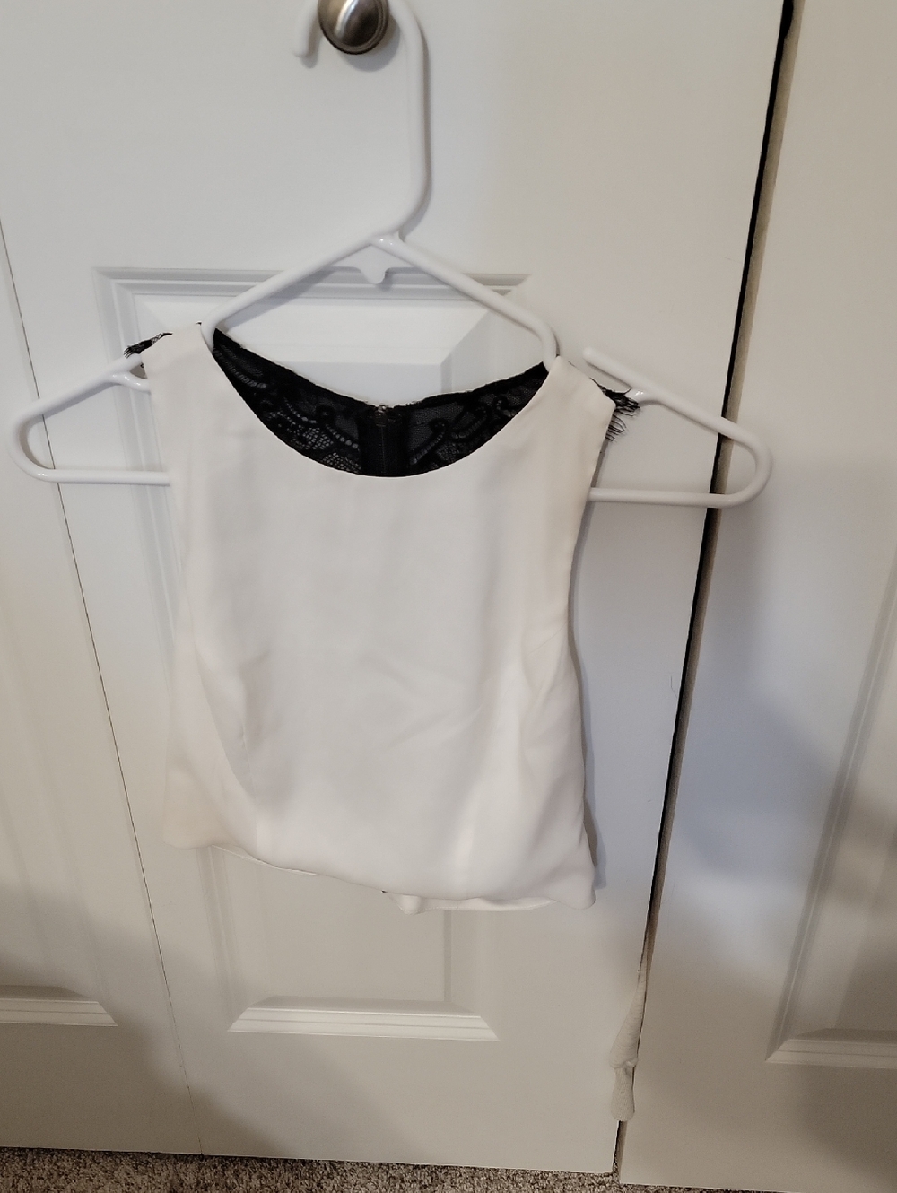 Express Off-WhiteCrop with Black Lace Back